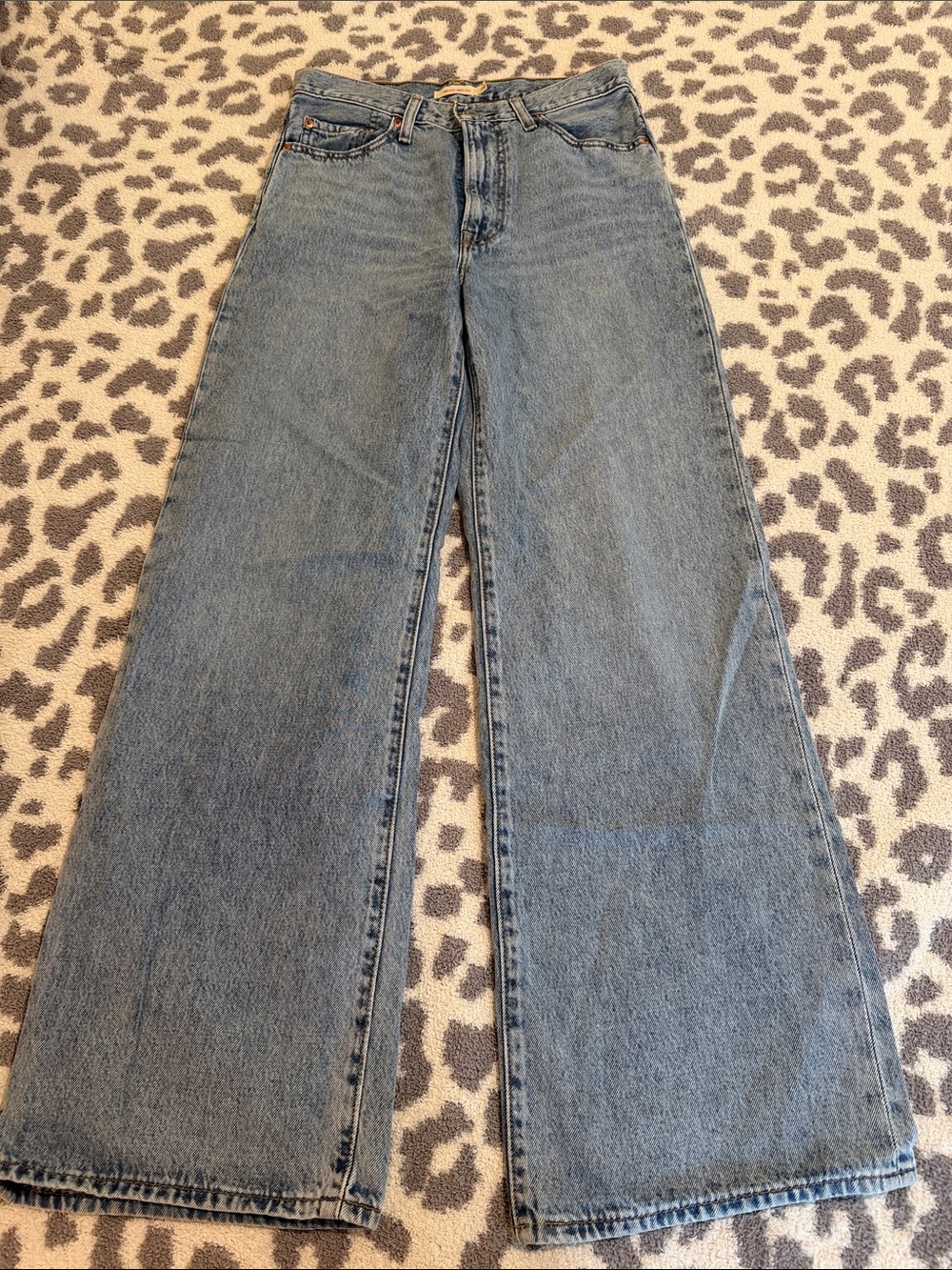 Levi's Women's Ribcage Wide Leg Denim